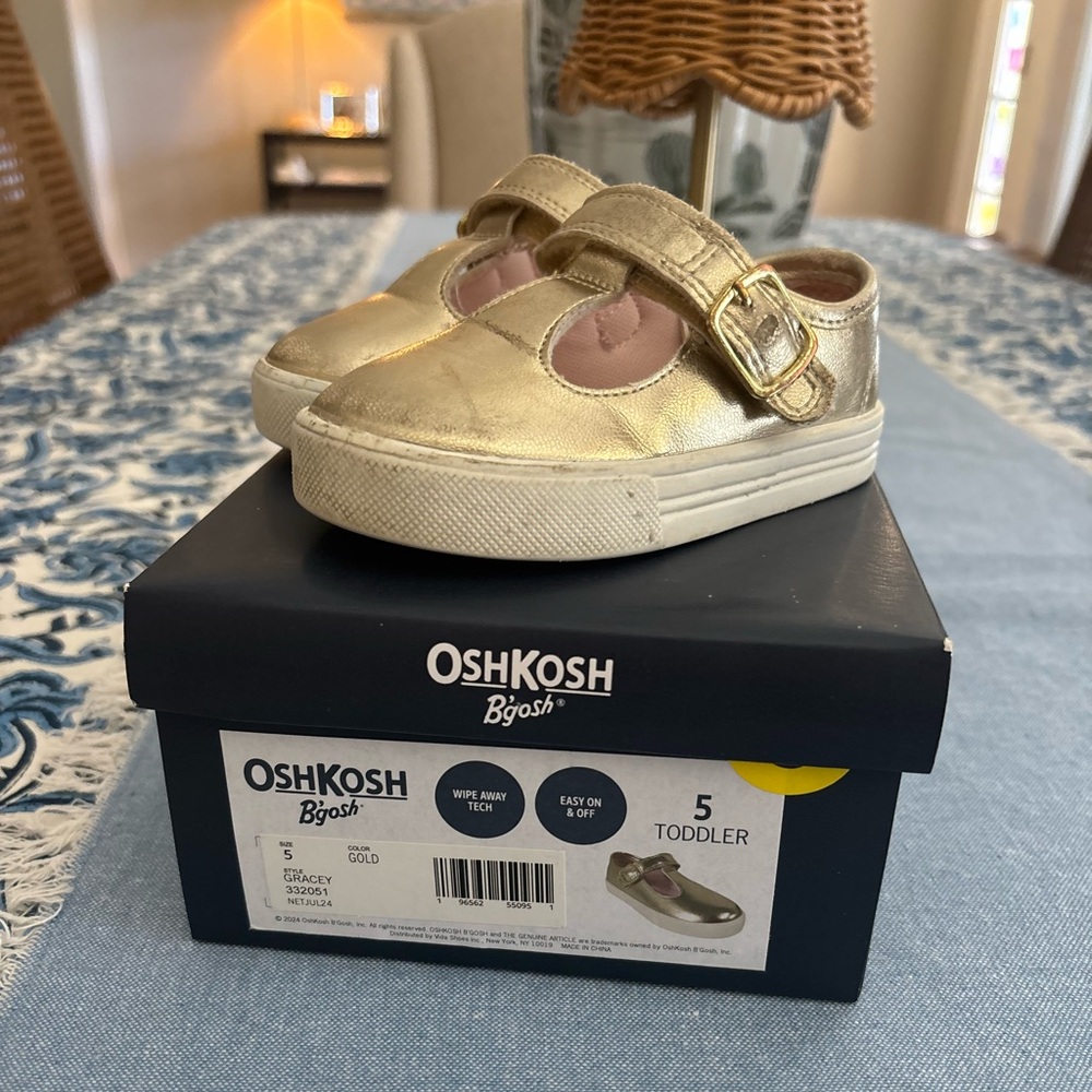 OshKosh Gold Mary Jane Shoes